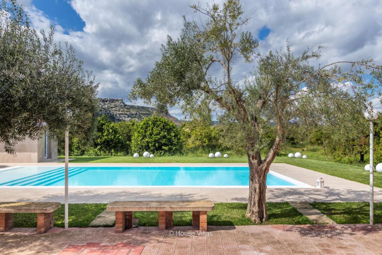 House&Villas - Villa Zagara Bianca Floridia Exterior photo